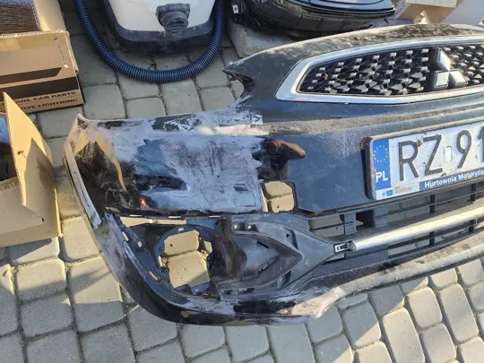 Zderzak samochodowy — zdjęcie realizacji